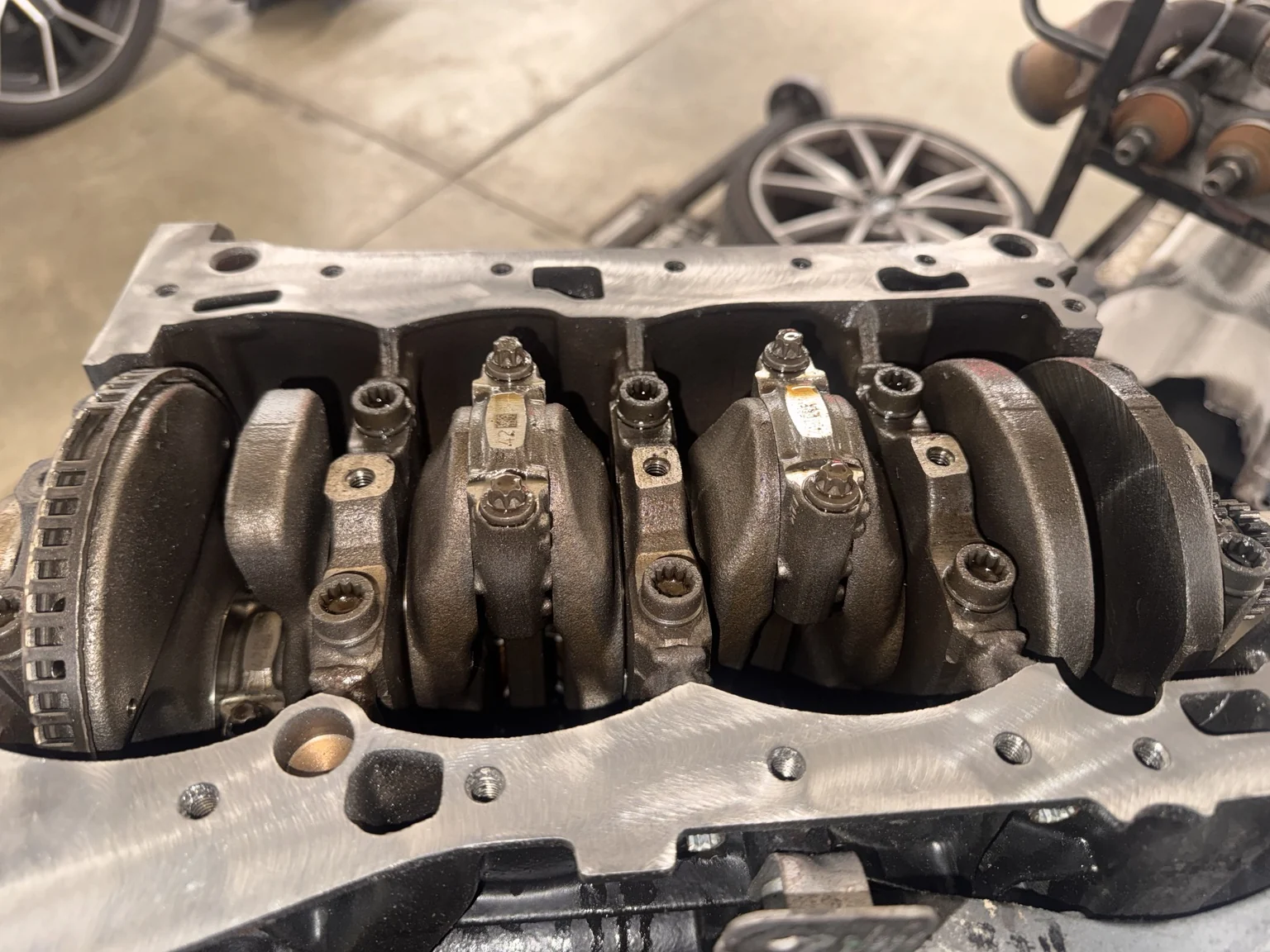Crankshaft detail